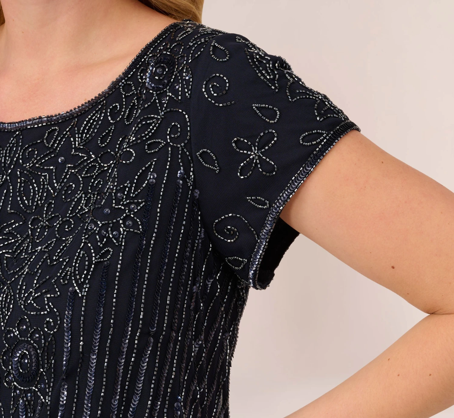 Adrianna Papell Plus Size Short Sleeve Blouson Beaded Gown In Navy 6 Adrianna Papell Plus Size Short Sleeve Blouson Beaded Gown In Navy - Image 4