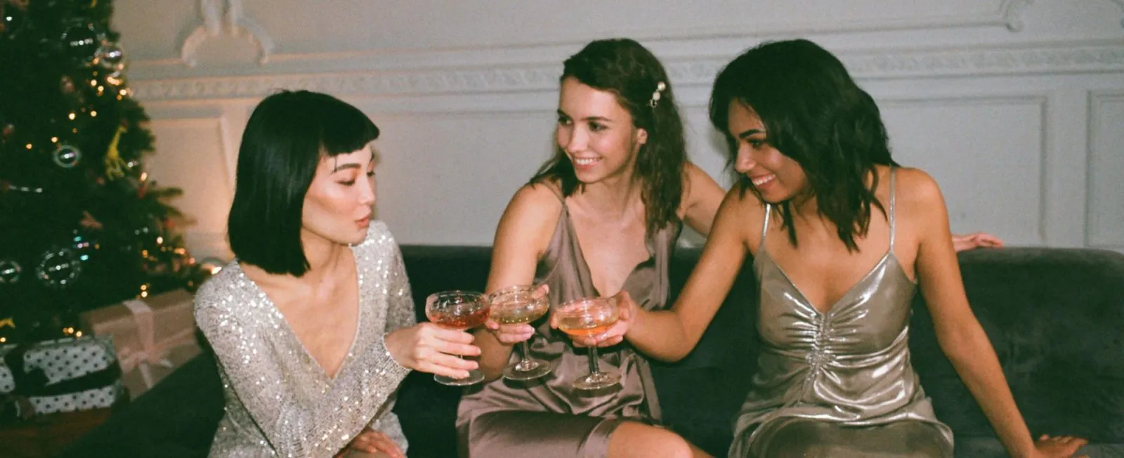 Adrianna Papell Shop -Adrianna Papell Shop winter party dress e1671770292311 1600x652 1